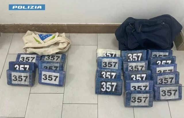 Firence, arrestohen dy shqiptarë me 23 kg kokainë