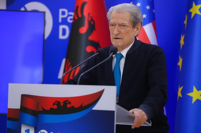 Berisha: Opozita nuk do presë vjeshtën, po përpilojmë