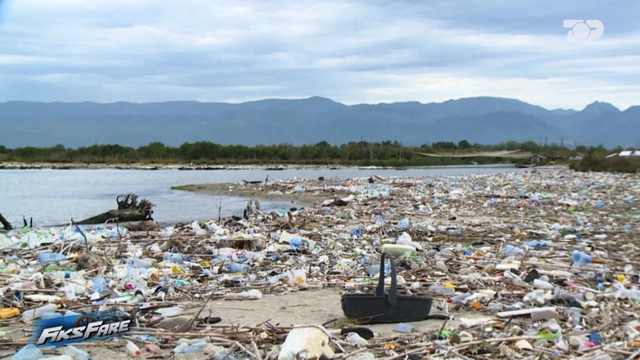 Lumi Ishëm çon në det tonelata me mbetje plastike dhe mbetje