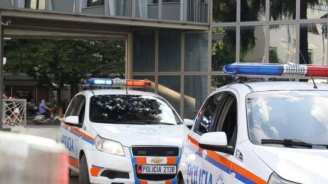 Alarm për bombë në parkingun e një hoteli në