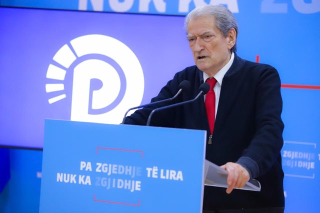Berisha: Kjo rezolutë i jep goditje fatale narkoqeverisë dhe