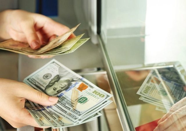 Këmbimi valutor, me sa shiten e blihen monedhat e huaja