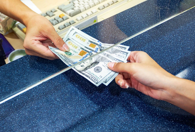 Foreign exchange, how much foreign currencies are sold and bought today