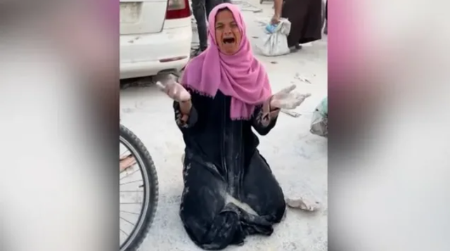Skena rrëqethëse në Gaza, gruaja shpërthen në lot