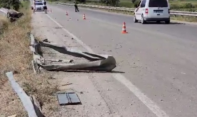 Përplasen dy makinë në Bulqizë, plagosen drejtuesit e