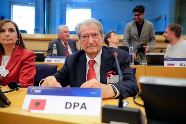Berisha në Asamblenë Parlamentare të PPE: Shqipëria në