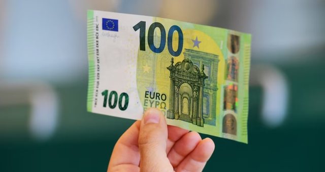 Komisioni Evropian i jep dritën jeshile Bullgarisë për