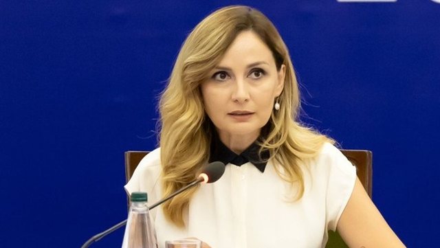 "S'ka më mbyllje sysh", Tabaku nga Brukseli: Zgjedhjet