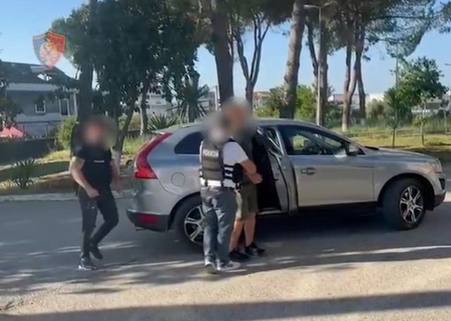 Prodhonin dhe shisnin kan*bis, arrestohen 2 vëllezër