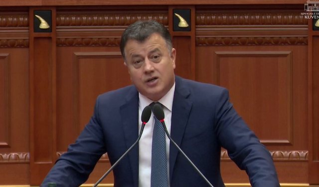 Noka-mazhorancës: Themelet e pushtetit tuaj qëndrojnë mbi