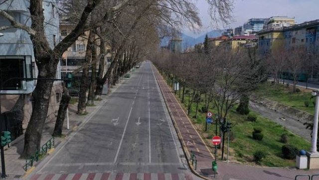Tirana “paralizohet” sërish, ja rrugët që do te