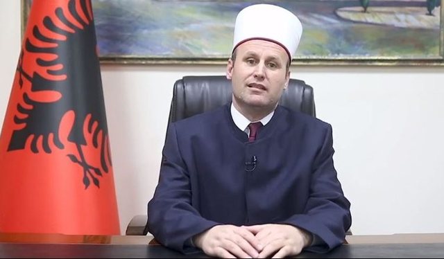 Kurban Bajrami, kreu i Komunitetit Mysliman të Shqipërisë uron