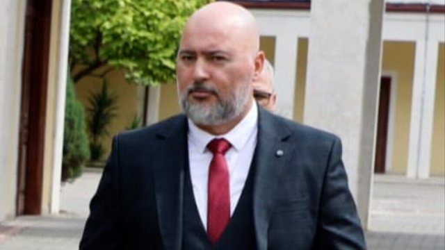 Gazetari zbulon prapaskenat: Komandanti i Gardës dha dorëheqjen pas