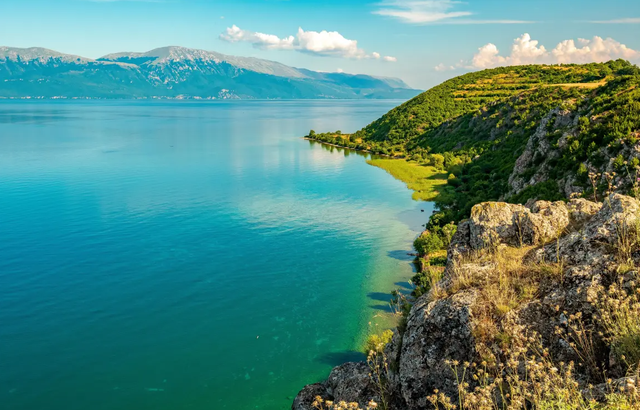 Fshatra të qetë, lumenj të egër dhe aventura të