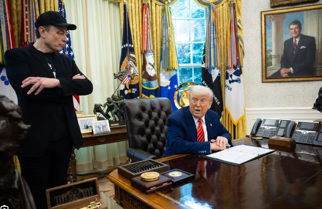 Trump paralajmëron 'pasoja' nëse Musk i financon