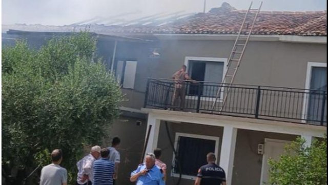 Fire destroys second floor of apartment in Shkodra, suspected cause is