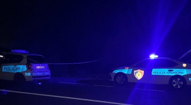 Car goes off the road on the "Tirana-Lezha" axis, 4 injured
