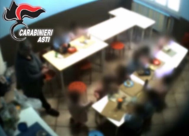 Skandal në çerdhen italiane/ Fëmijët dhunoheshin e