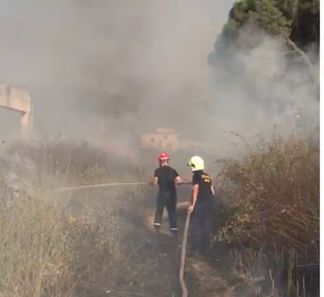 Zjarr pranë qendrës së personave me aftësi të kufizuar