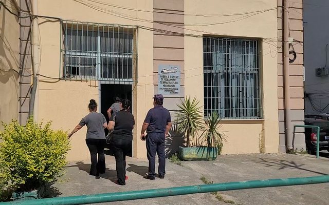 Hekurudha Shqiptare shkurton 47 vende pune, preken punonjësit e