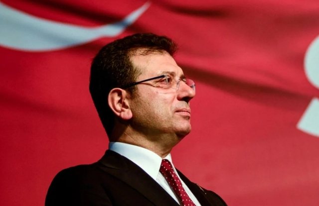 7 vite burg për Imamoglu, kreu i opozitës akuzohet për sulme ndaj