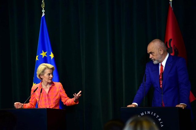‘Shqetësim serioz’: BE dënon sulmet e qeverisë ndaj