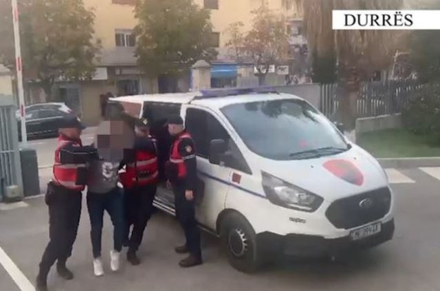 Autor i disa vjedhjeve, kapet në Durrës hajduti nga Tirana (EMRI)
