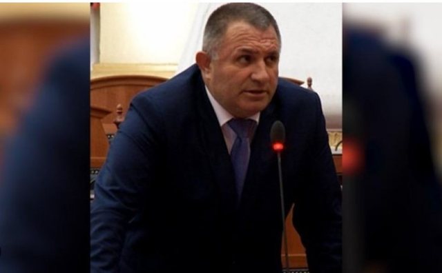 Seanca në GJKKO, dënohet me gjobë deputeti Qani Xhafa