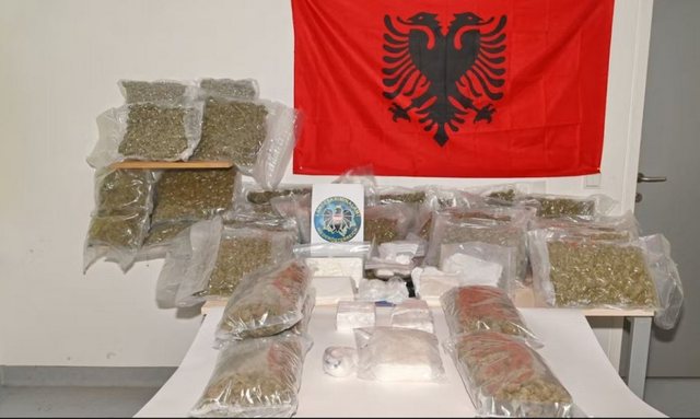 Goditet banda shqiptare e kokainës në Gjermani, dajë e nip