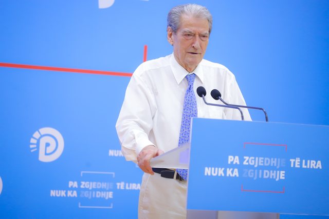 Videot e manipulimeve zgjedhore/ Berisha: Morëm pamjet e Elbasanit, tani do