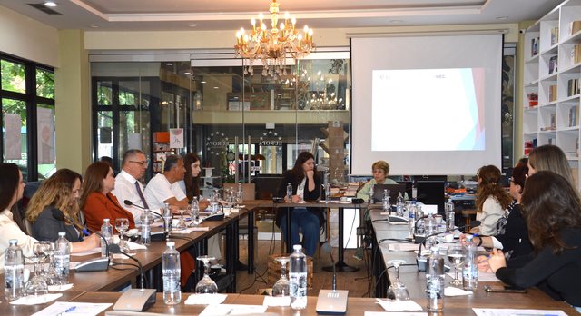 Report/ Albanian healthcare between limited transparency and under-financing