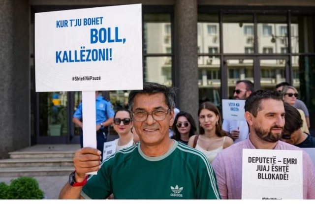 Çfarë rrezikon Kosova nga mungesa e institucioneve të reja?
