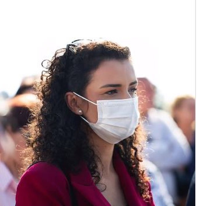 Elitat e reja nuk presin duartrokitje,  ato ndërtohen në heshtje,