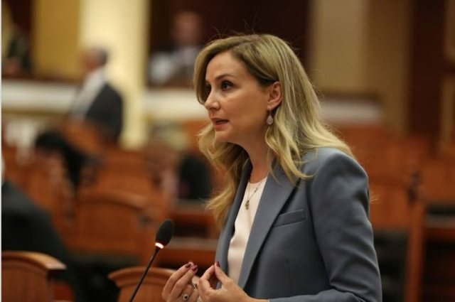 Tabaku: Kriza e xhepave të shqiptarëve është pasojë e