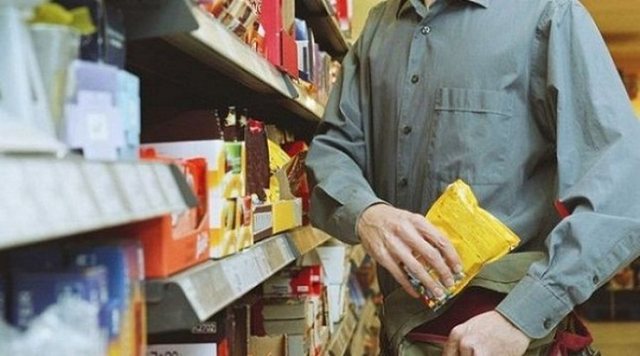 Uncontrolled desire to steal, what is kleptomania, why is it caused