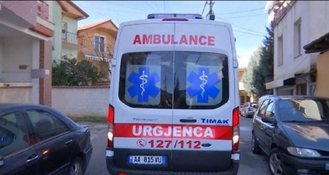 Accident in Vlora, car hits 2 tourists