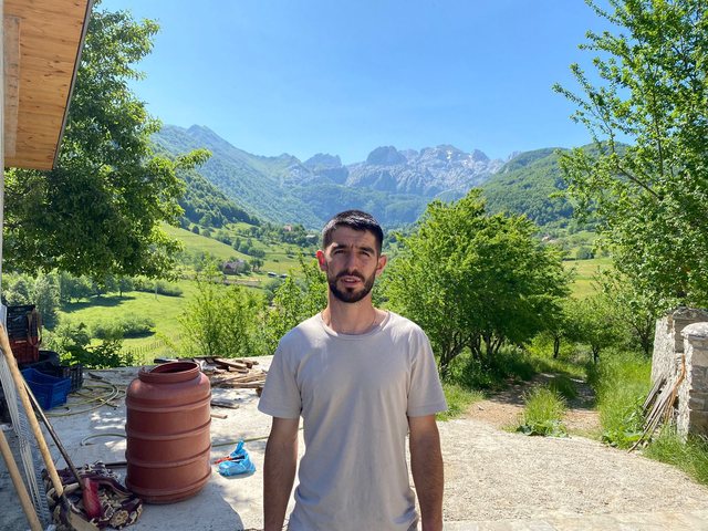 Lëpusha përtej kartolinave të Ramës: Një fshat që