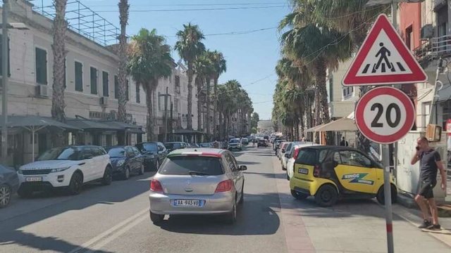 Bulevardi “Epidamn” kthehet në pedonale, ja rrugët