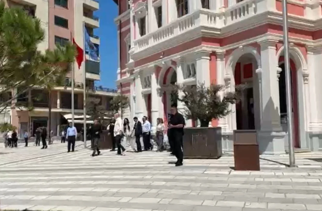 “Nga ky moment jeni të shkarkuar”, zbardhet mesazhi i
