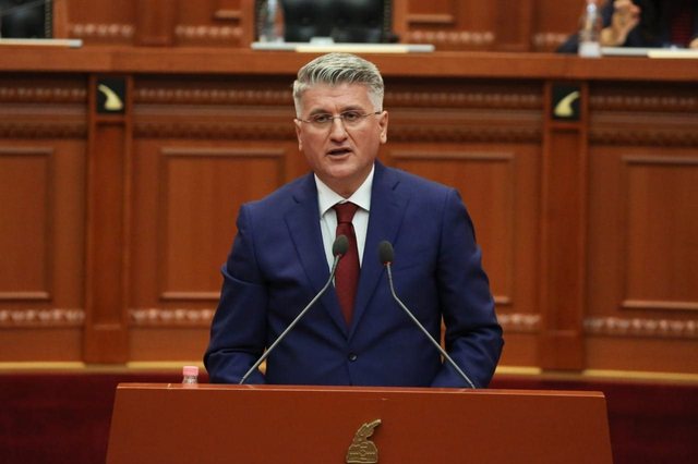 "Sinaj is said to be a minister", Gjekmarkaj on the last plenary