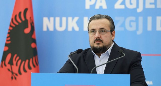 Dismissals of directors in Vlora, Teliti: Consequence of political pressure from