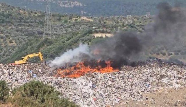 Pas 6 ditësh në flakë e tym toksik, shuhet zjarri në