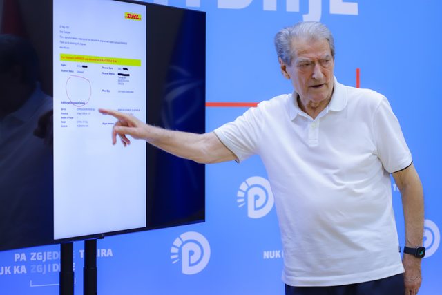 Skandali me votat e diasporës/ Berisha publikon provat: DHL i dorëzoi