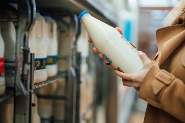 Milk production follows the decline of livestock farming