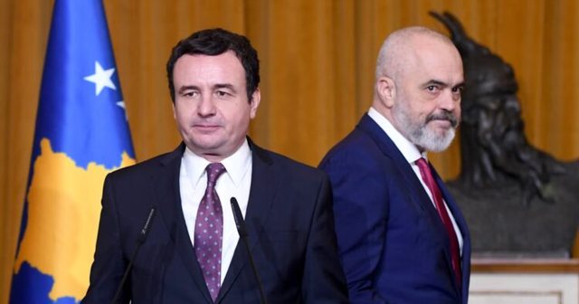 T&euml; ardhurat buxhetore n&euml; Ballkan, Bosnja dhe Serbia t&euml; parat, dy