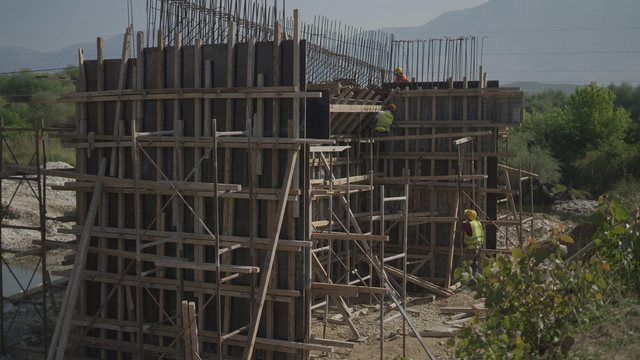 KI Survey: Registration of new constructions, the most problematic service in