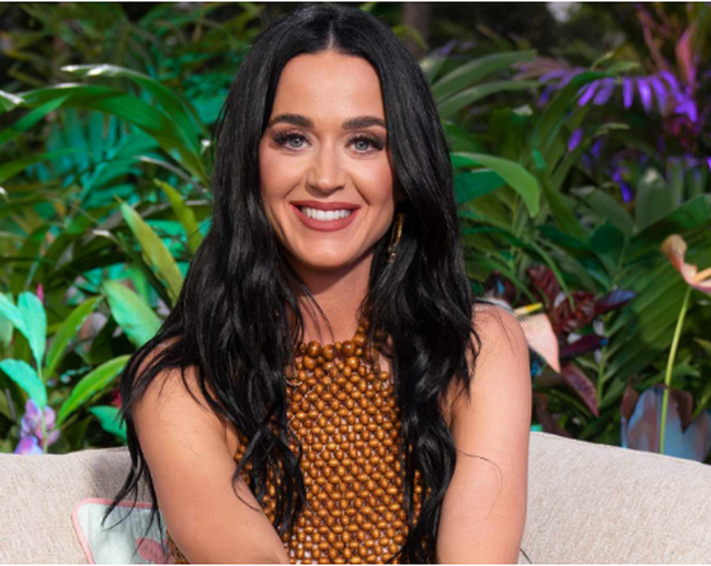 Katy Perry performon n&euml; &ldquo;Sunny Hill Festival&rdquo;, artistja