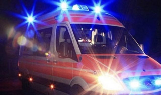 Aksident n&euml; aksin Fier&ndash;Levan, tre persona p&euml;rfundojn&euml;