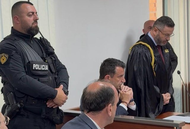 Lack of lawyers causes trial against Erion Veliaj to be postponed