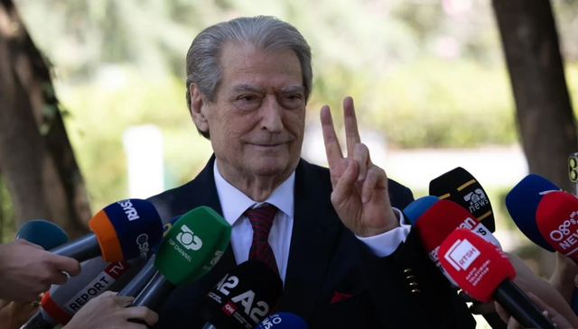 Berisha: Nuk kam qen&euml; kurr&euml; non-grata! Ishte nj&euml; ndalim hyrje